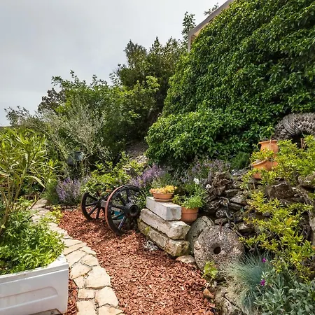 Lägenhet And Roberto B. Valun