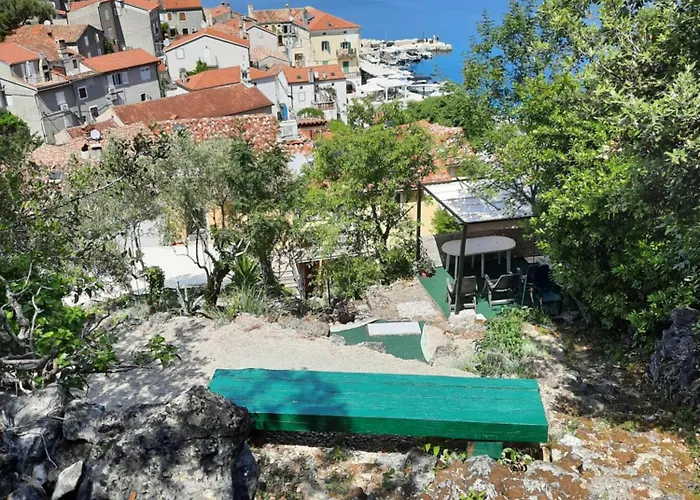 And Roberto B. Apartment