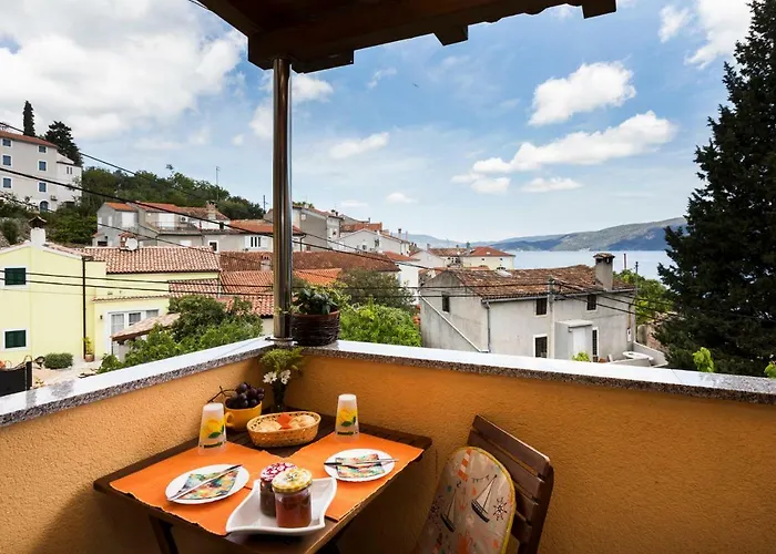 And Roberto B. Apartment Valun