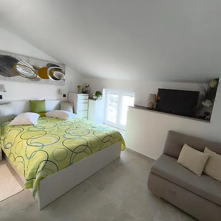 Apartmán And Roberto B. Valun